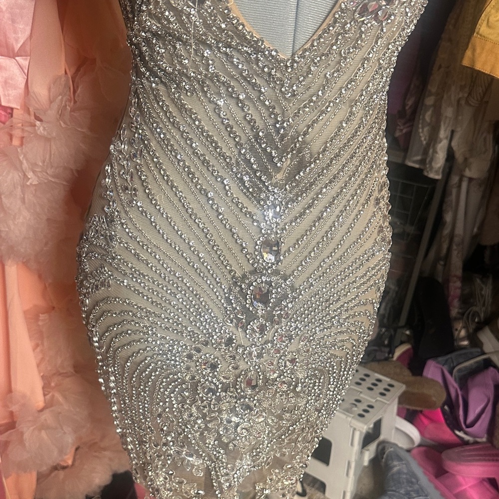 Prom/party/birthday Elegant Silver Embellished Midi Dress - Picture 3 of 10